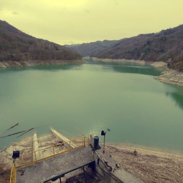 Verifica sismica di opere accessorie alle dighe e delle centrali idroelettriche della regione Marche